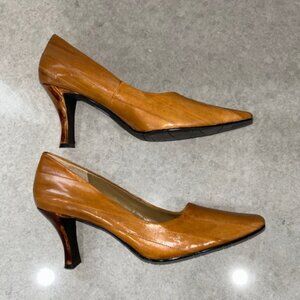 Moda Spana Very Good Women's 8 Eel Skin 3" Pumps Camel Color Pointed Toe